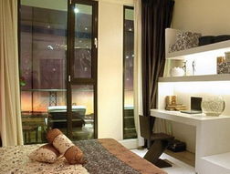 2. 窗户直冲楼梯的潜在风险