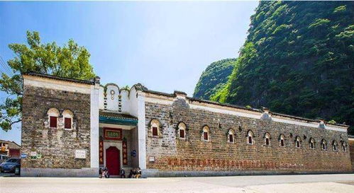 李宗仁祖坟风水图片在广西昭平，如何改写才能体现其风水特点？