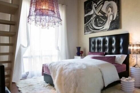 2. 卧室灯饰：浪漫氛围与心理健康的平衡