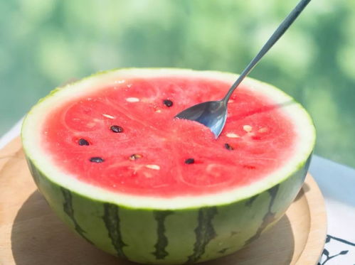 象征意义：西瓜皮下的真相