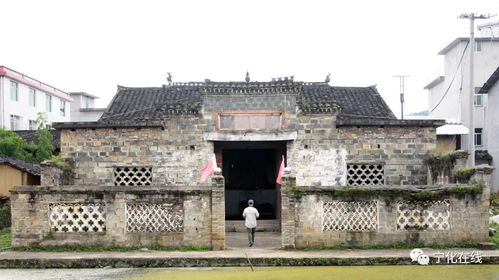 兴国县及其他地区小寺庙道观：地方信仰的力量