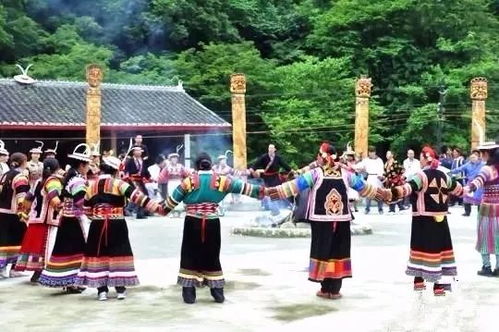 三、  节庆仪式与民间艺术：精神生活的具象化展演