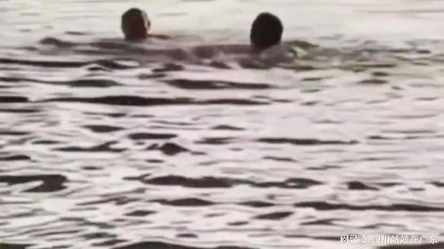 大海水命男主家能否挂九鱼图？养鱼数量如何调整风水？