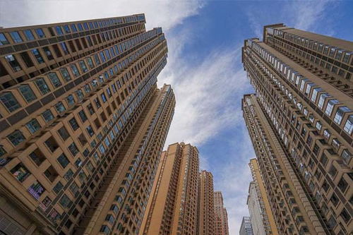 四、 龙脉汇聚点上的悬崖选址——吉祥象征与实务考量