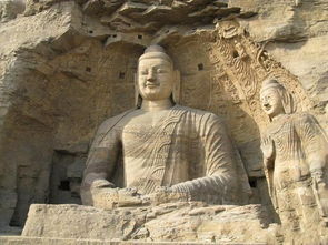 2. 龙门石窟：石头上的艺术，还是风化的悲剧？