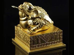 关于金蟾形态与朝向的精细考量