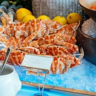 4. 韶关市区步行街：买塑料玩具的地方