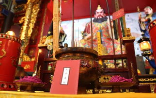 参拜方式：宫观礼佛或居家祭祀