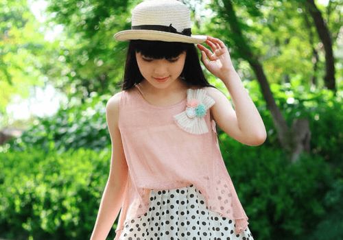 名字中带蕾的女孩命运是否吉祥，预示着美好未来？