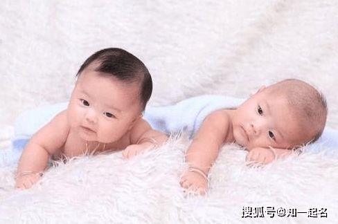 梦见在男朋友家床上肚子痛要生孩子了