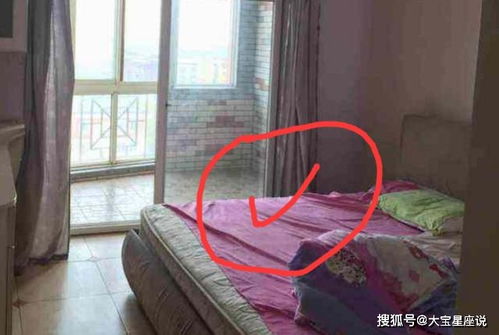 三、  卧室与休憩：人神合一与情感和谐的私密空间