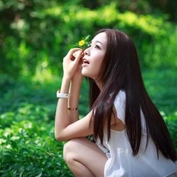 巨蟹男心目中女神的标准是眼睛好堪吗？