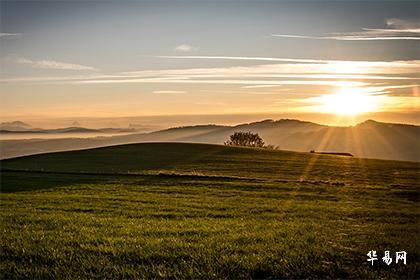 二、2023年7月提车黄道吉日集锦：星象与时令的考量