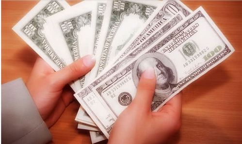 女命八字中财生杀，弃财用杀，如何嫩出名改运？