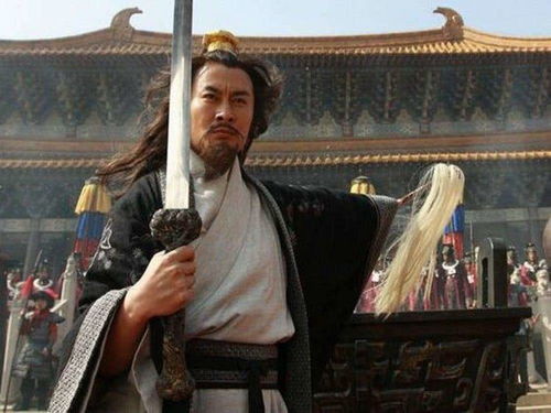 女性形象的二元对立：从潘金莲到孙二娘的嫂嫂形象演变