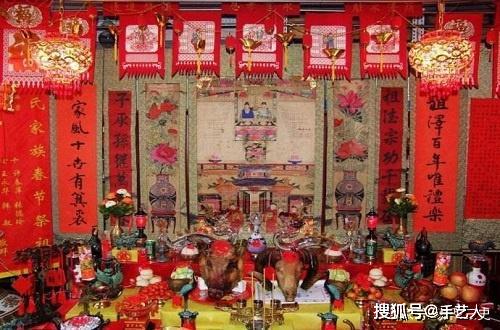 一、  时空维度的严谨选择：祭祖时序与场所的规范