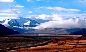 一、 昆仑山“地狱之门”与帝王陵墓选址之谜