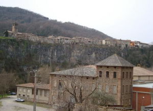 一、  农村住宅后部构建棚屋的风水学理据与空间布局考量