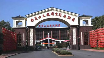 二、 景区实况：人山人海，寸步难行（真的）