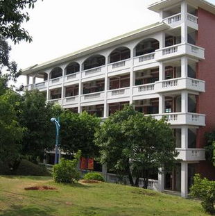 附近有学校会影响风水吗？专业风水学校附近房子如何布局？