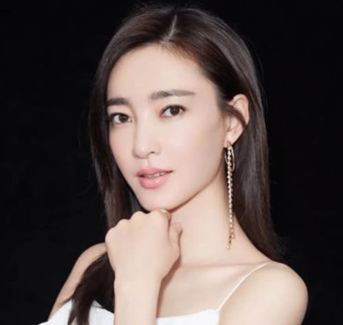 草色撩人：那些带“艹”字的女子名