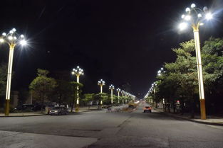 黄江夜市：灯红酒绿还是灯泡暗淡？