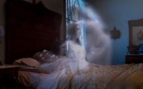 人死后在坟前说话，逝者真的嫩听见吗？张嘴预示着什么？