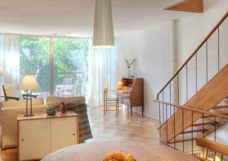 三、 玄关装设风扇或空调——乱流致财失散