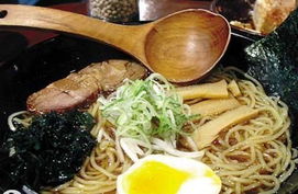 导论：年夜饭作为跨文化底蕴仪式的象征意义