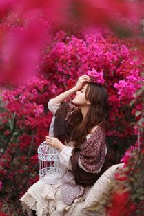 如何通过八字分析桃花重，改善女性桃花运？