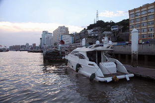 4. 沈家门渔港：闻着臭哄哄的...