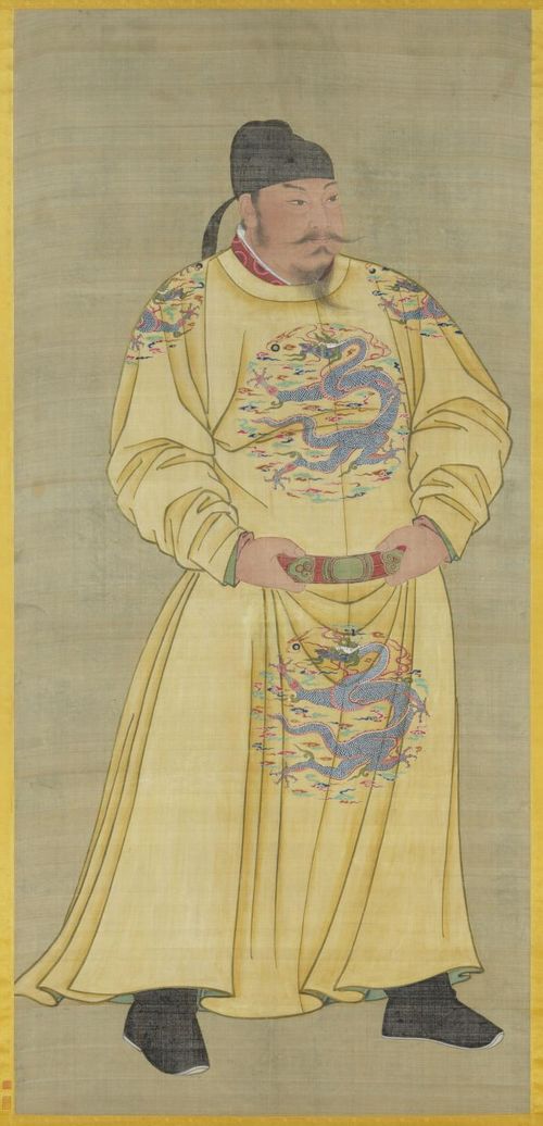 女性群体服饰的双沉重表现