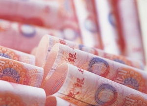 （二） 象征性图像与神祇摆设的形制规范