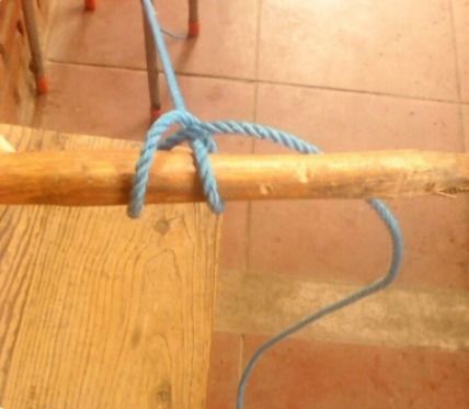 梦见绳子绑着船有什么特殊预兆或含义？