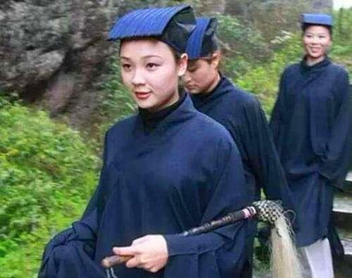 一、 佛教与道家对“吹黍”之神圣使命之阐释