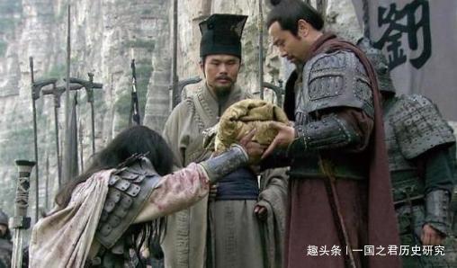 关羽体能与兵器选择对作战持久性的影响