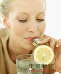 面对月经期间腹泻，我们该怎么办？