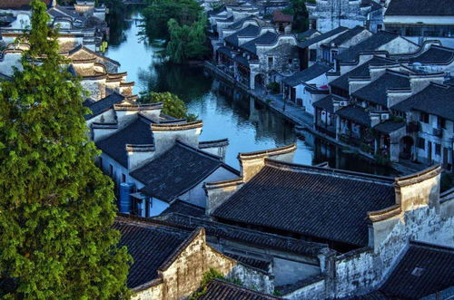 南京：古城里的烟火气与尘土飞扬
