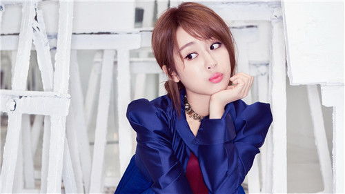 杨紫八字运势如何？惊艳写真照背后的故事是什么？