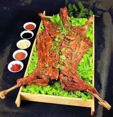 烤全羊——坑你没商量（真的是全羊还是半羊？）