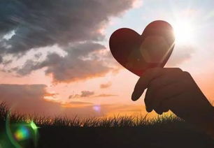 爱情观是什么样的，你们眼中的爱情观是怎样的？