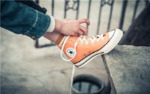 梦见自己在系鞋带是什么征兆？预示着什么好事或坏事？