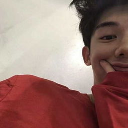 四、“烂”但不失真实感——随手写下的噪声碎片