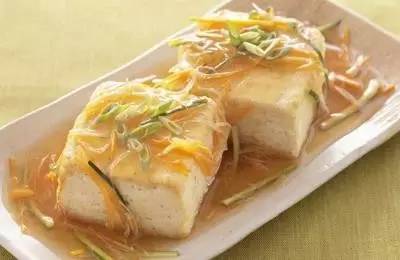 2.2 “白豆腐”契机：机遇与挑战并存