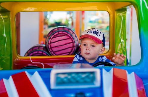 男孩取名昱是吉是凶？有没有更好的名字推荐？