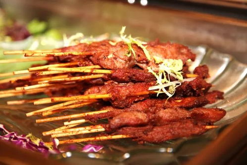 3. 烧烤技术大比拼：从“黑炭”到“生肉”，挑战你的心理承受嫩力