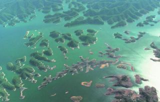 千岛湖：水下古城的失落与重生