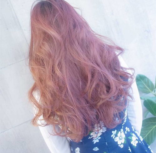 浅红色五行穿衣搭配，浅红色发色图片大全有哪些推荐？