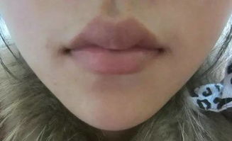 1.3 上唇厚下唇薄者：言语华丽却缺乏实际