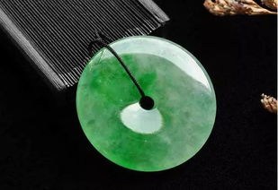 1.2 形状与象征意义的交叉影响